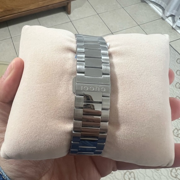Gucci Tiger Watch main image 2